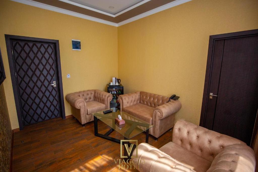 V G Hotel Yerevan Exterior photo